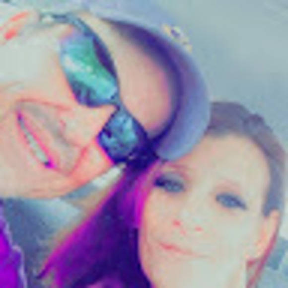 Meet your Posher, Lisa - Picture 1 of 1